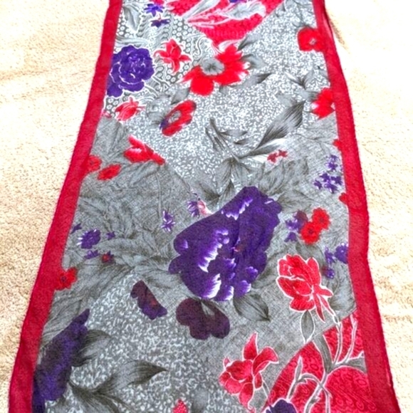 Vintage Women's Grey/Fuschia/Purple Oblong Floral Chiffon Scarf - Picture 3 of 5